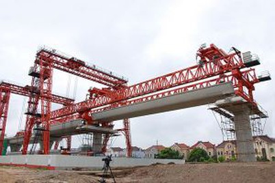 Beam Beton Tipe Beton Pemasangan 100 Ton Peluncuran Metode Peluncuran Gantry Crane Beam